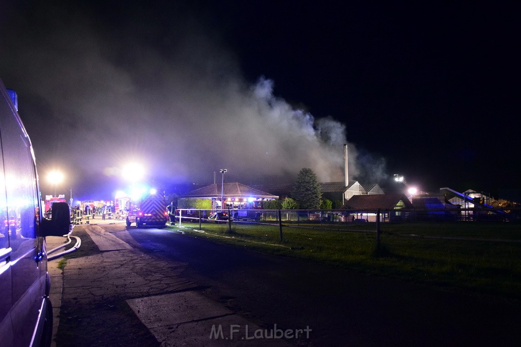 Feuer 4 Pulheim Sinnersdorf Chorbuschstr P203.JPG - Miklos Laubert